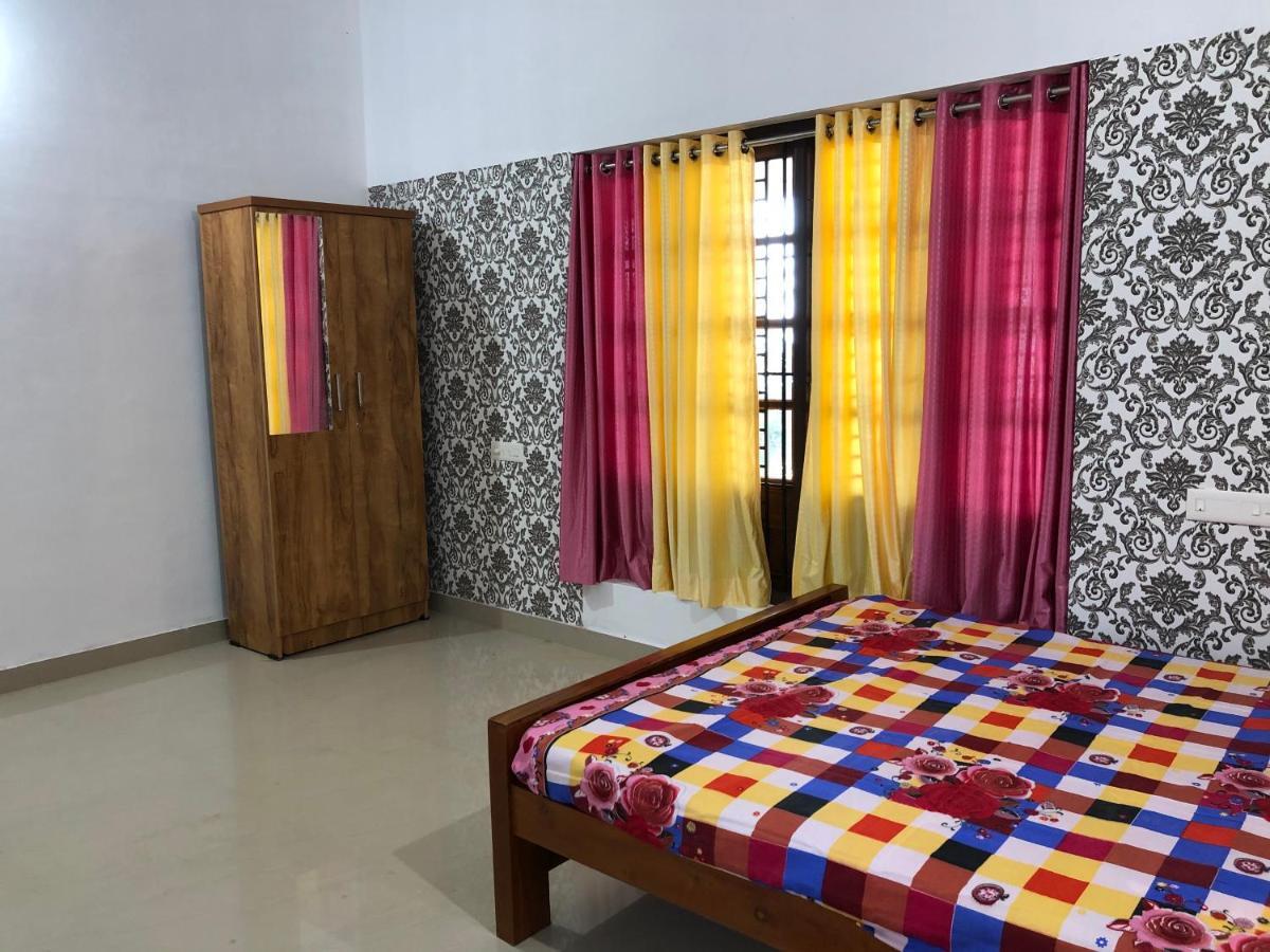 Candlehut Homestay Nīleshwar Exterior foto